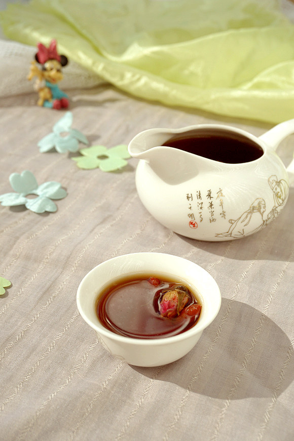 Rose and Buddha's Hand Flavored Black Tea