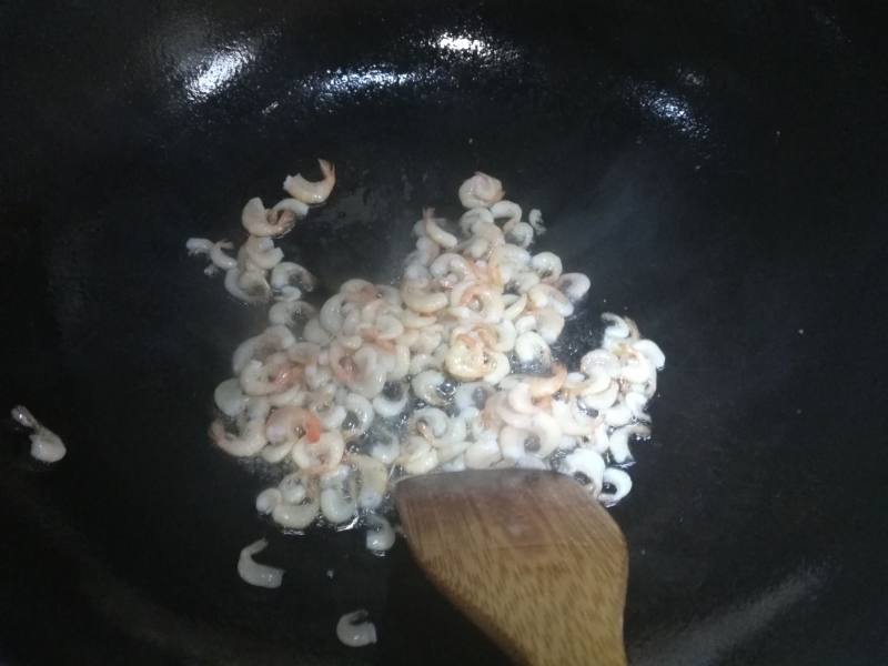 Chive Stir-Fried River Shrimp Preparation Steps