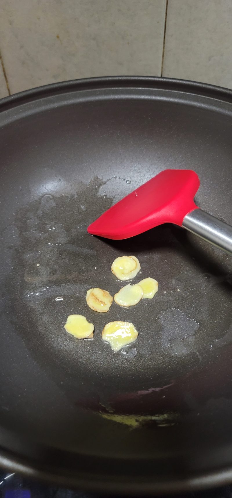 Steps for Making Salted Chicken and Chinese Cabbage Soup