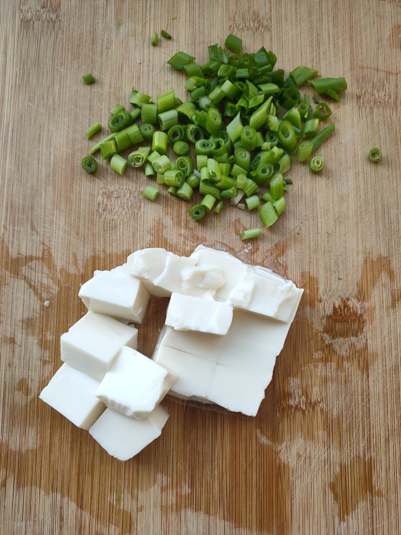 Steps for Cooking Mushroom and Tofu Soup