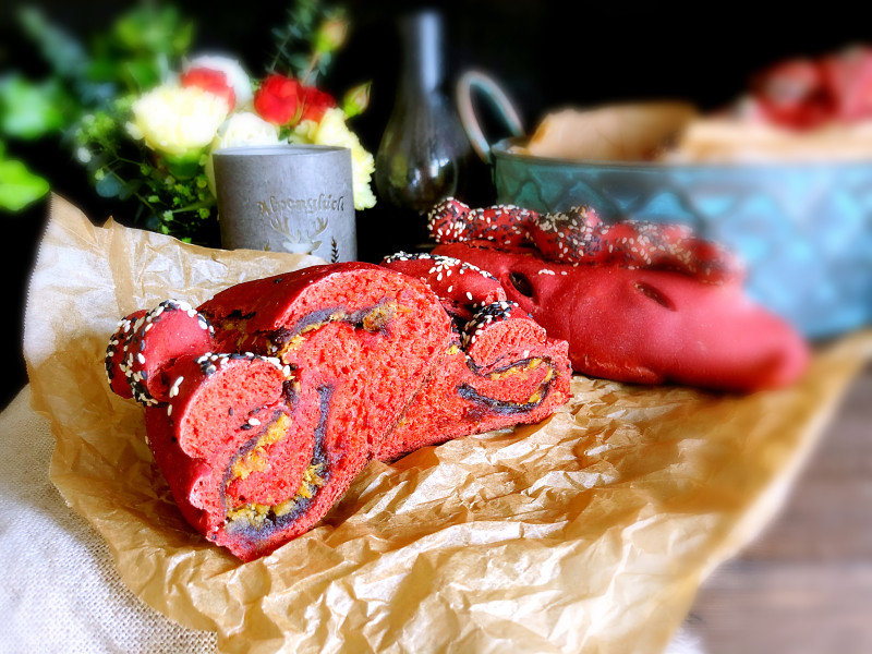 Red Bean and Pork Floss Soft European Bread with Red Wine Lees