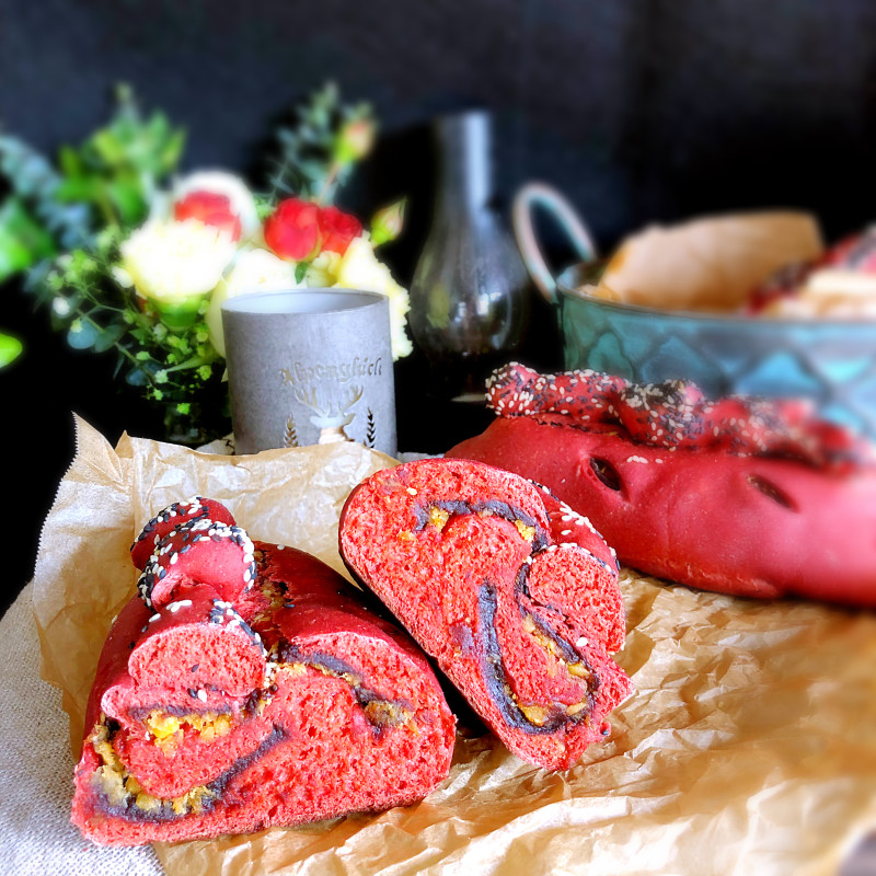 Red Bean and Pork Floss Soft European Bread with Red Wine Lees