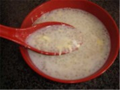 Steps for Making Coconut Milk Bird's Nest Tapioca Dessert