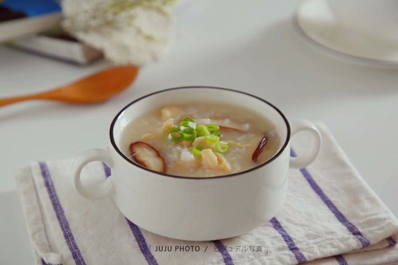 Steps for Cooking Chicken and Mushroom Congee