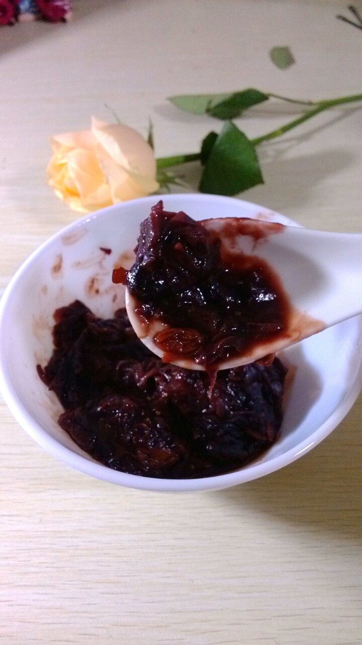 Delicious Bread Maker Flower Jam - Goji Berry, Red Date, Brown Sugar, and Rose Petal Jam