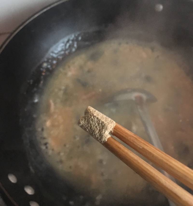 Steps for Making Century Egg and Lean Pork Congee