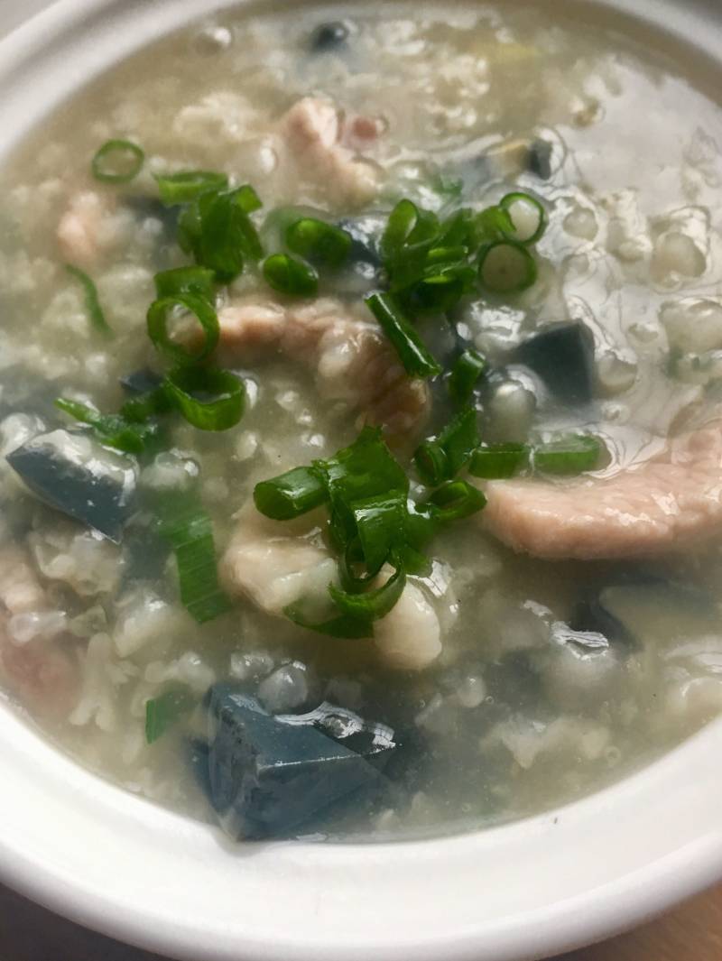 Steps for Making Century Egg and Lean Pork Congee