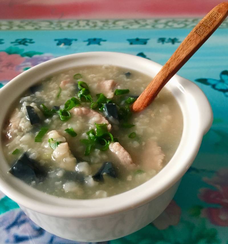 Steps for Making Century Egg and Lean Pork Congee