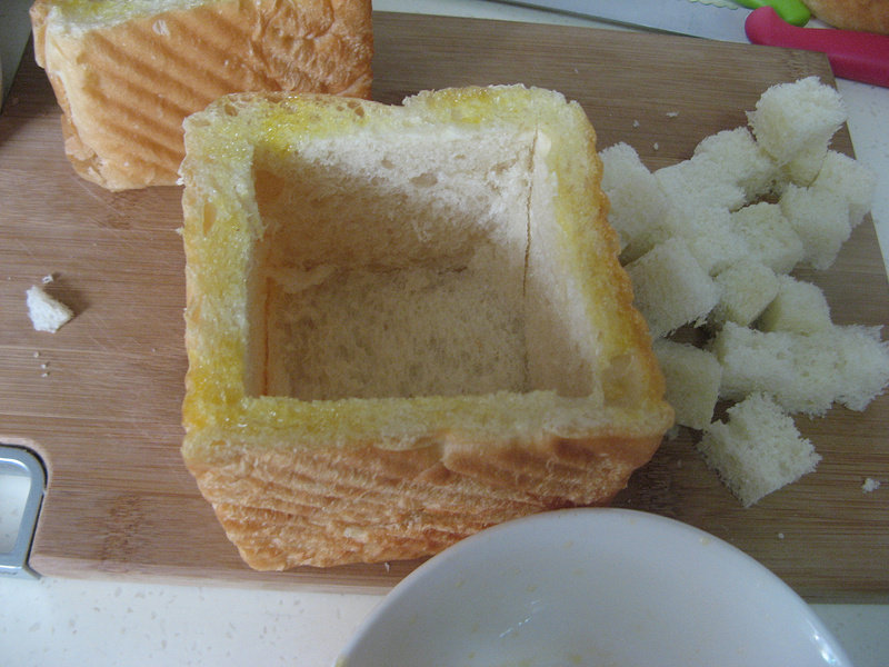 Steps to Make Veggie Cheese Toast Box