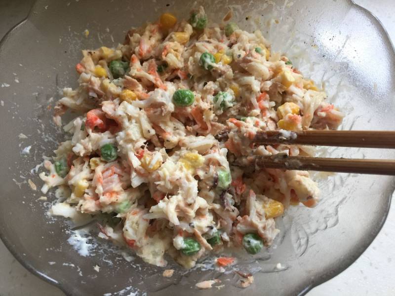 Steps for Making Crab Stick Mashed Potato Charcoal Bread Roll