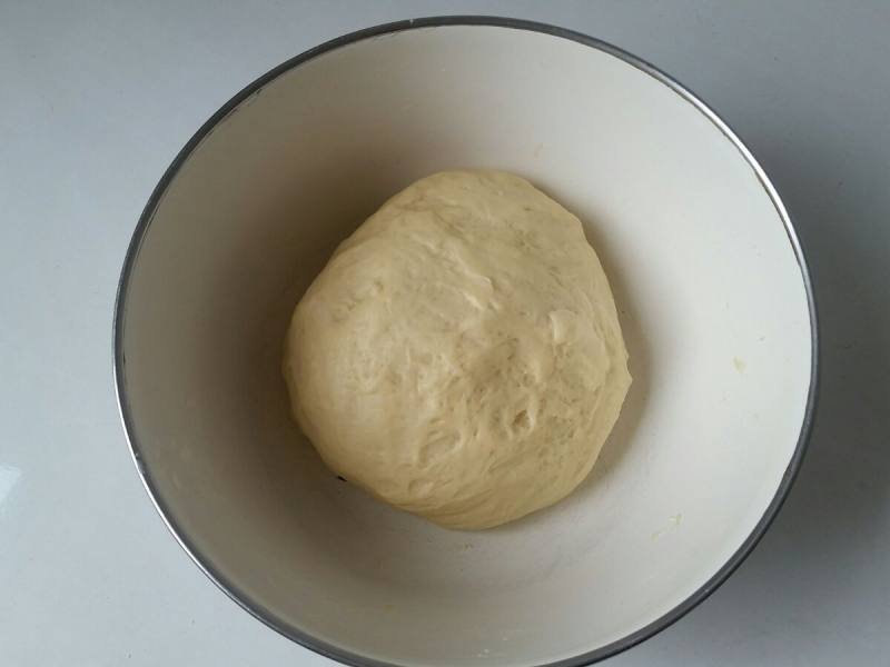 Steps for Making Honey Dinner Rolls