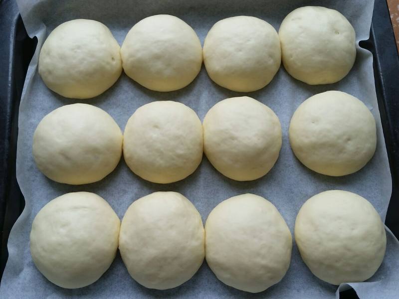 Steps for Making Honey Dinner Rolls