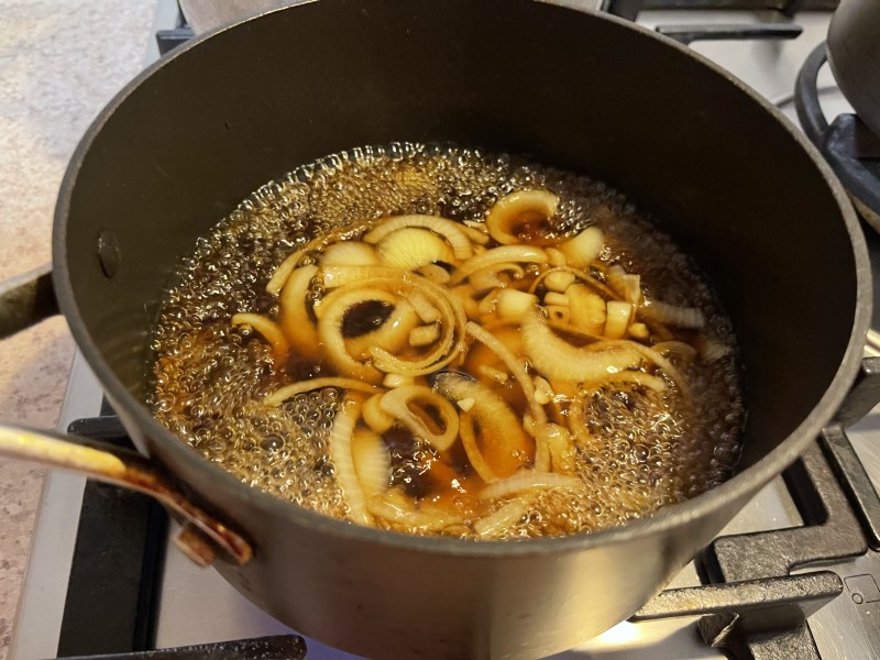 Braised Pork Chop with Egg and Onion Sauce Cooking Steps