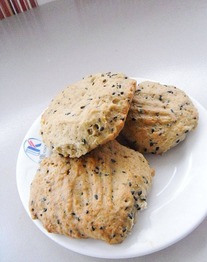 Matcha Sesame Cookies