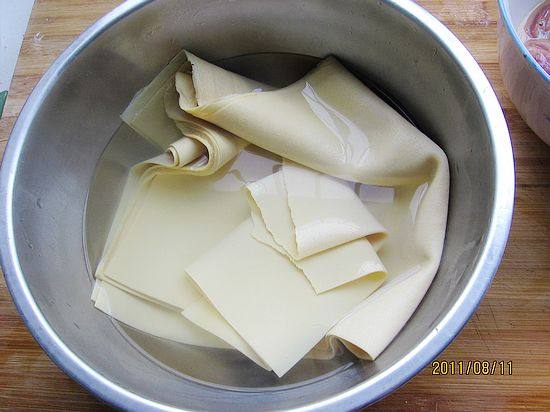 Steps for Making Lianhua Sauce Shredded Pork