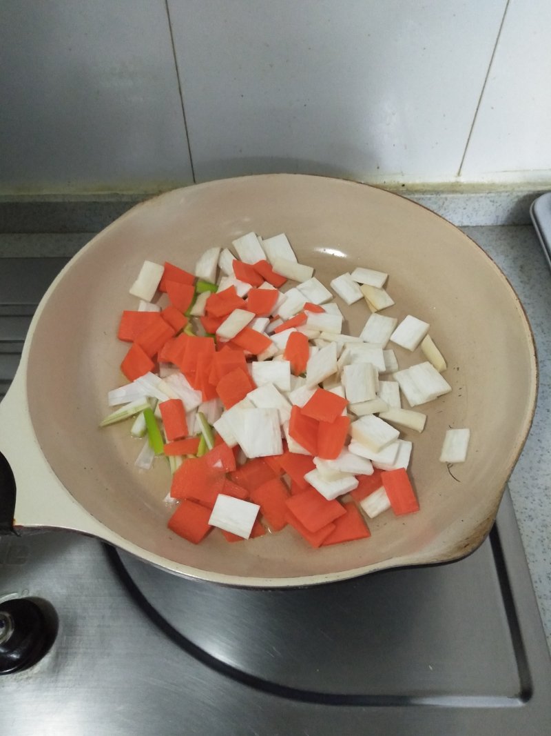 Steps for Stir-fried Broccoli with King Oyster Mushroom