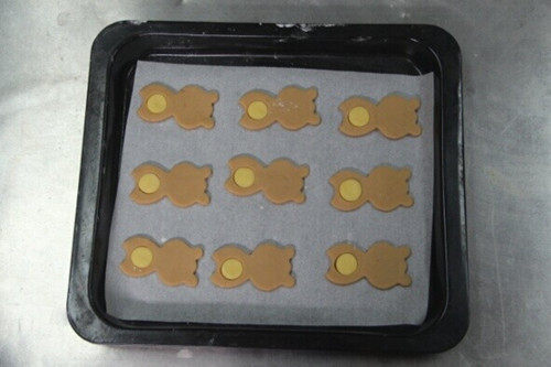 Steps for making Raccoon Cookies - Super Cute