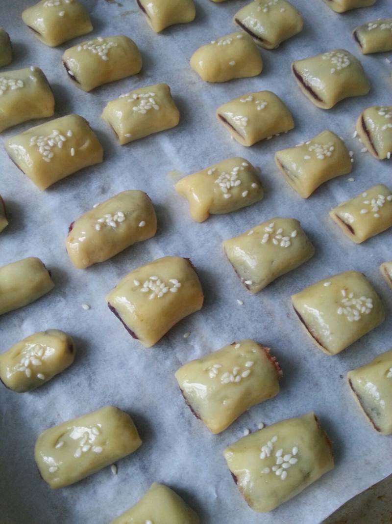 Steps for Making Red Bean Pastry