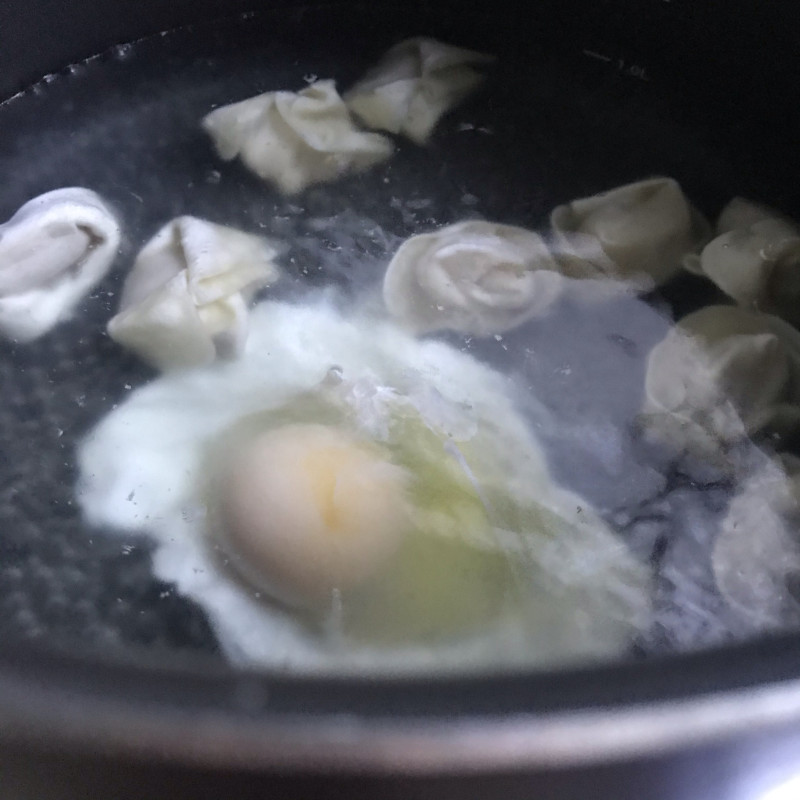 Steps for Making Okra and Egg Wonton