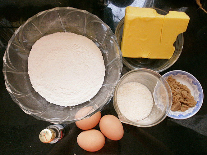 Madeleines Cooking Steps