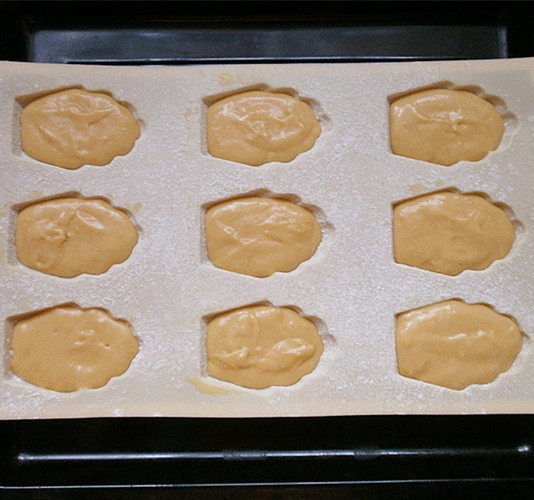 Madeleines Cooking Steps