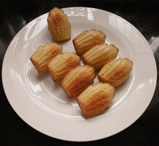 Madeleines Cooking Steps