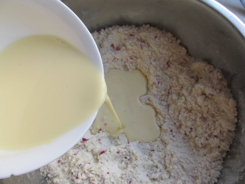 Steps for Making Rose Scones