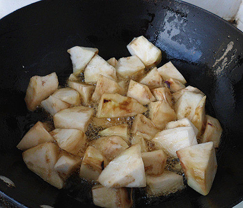 Home Cooking - Braised Pork Slices with Eggplant Step by Step