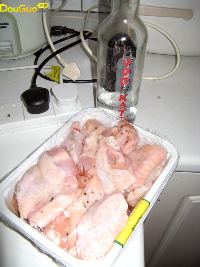 Steps for Making Vodka Roasted Chicken Wings