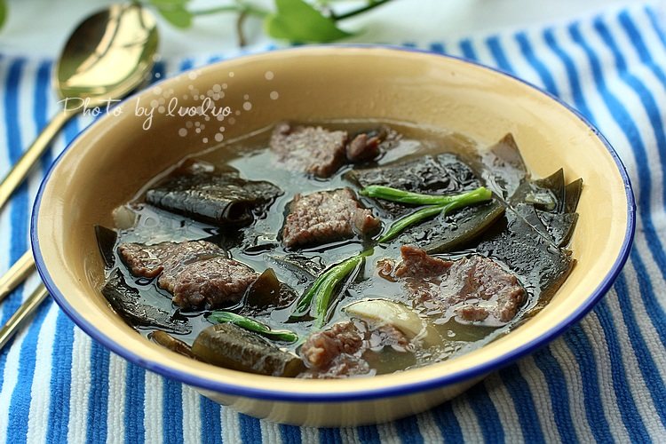 Korean Beef and Kelp Soup