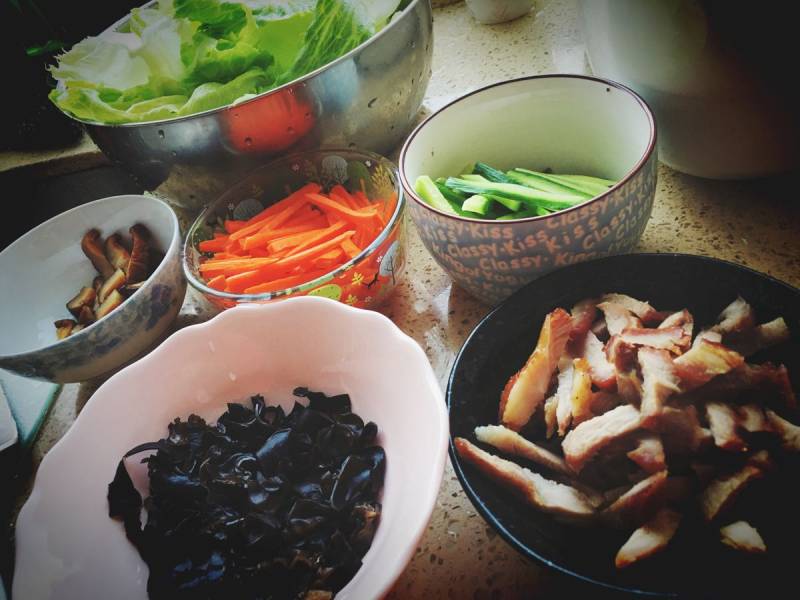 Steps for making Vietnamese Cabbage Rolls