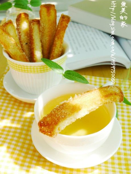 Easy 10-Minute Baked Afternoon Tea Snack—Milk Toast Sticks