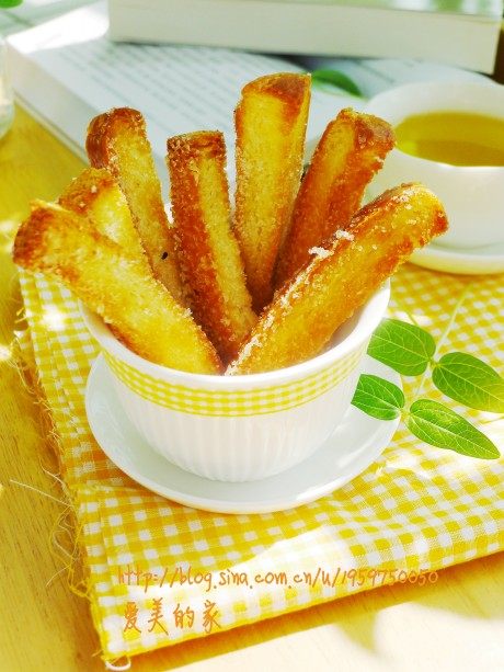 Easy 10-Minute Baked Afternoon Tea Snack—Milk Toast Sticks