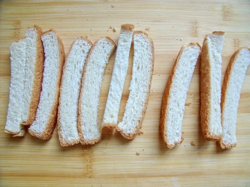 Step-by-Step Guide to Baking Easy 10-Minute Afternoon Tea Snack—Milk Toast Sticks