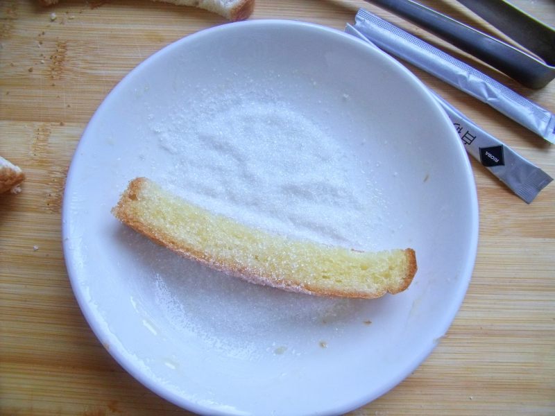 Step-by-Step Guide to Baking Easy 10-Minute Afternoon Tea Snack—Milk Toast Sticks