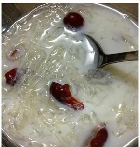 Bird's Nest Soup with Rock Sugar