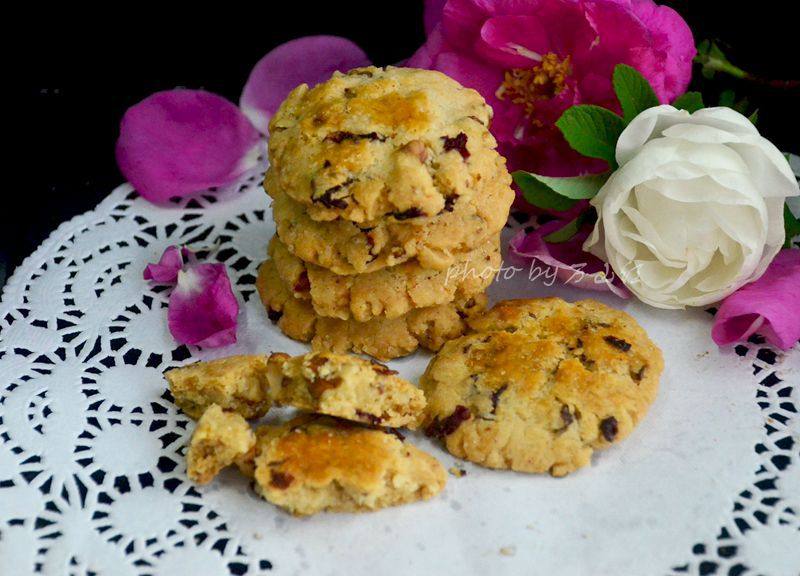 Rose Walnut Pastry