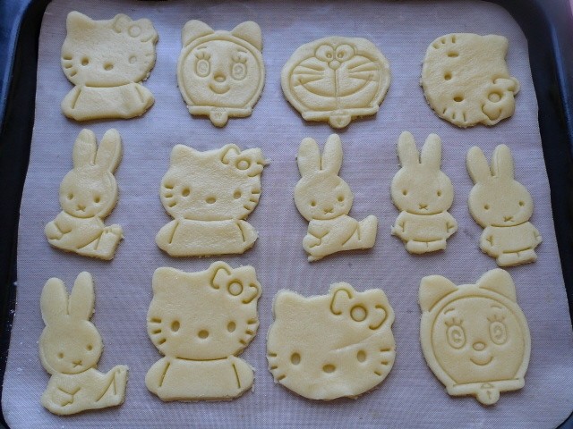 Steps for making Childlike Joy ---- Cream Cartoon Biscuits