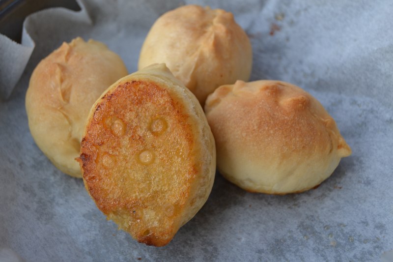 Crispy Baked Buns