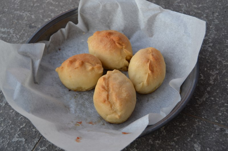 Crispy Baked Buns