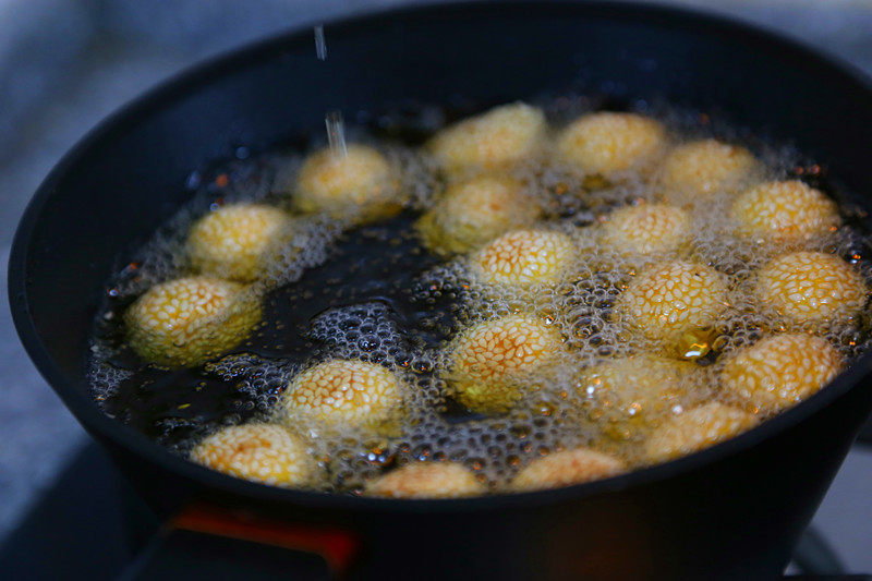 Steps for Making Pumpkin Sesame Balls