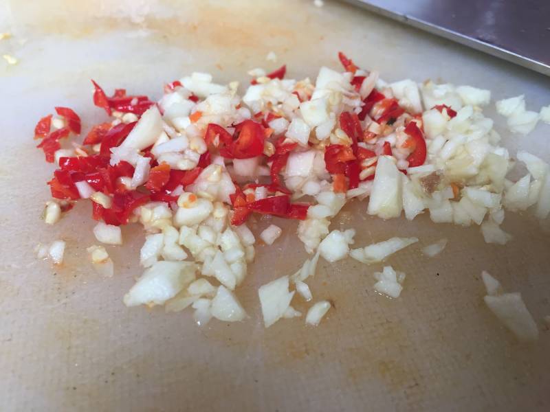 Steps for Making Garlic Roasted Eggplant