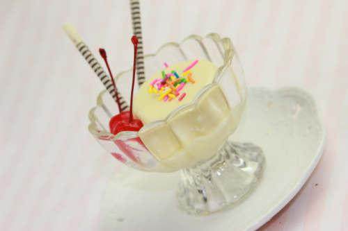 【Tomato Recipe】Smooth Milk Pudding - No-bake Silky Pudding, Exclusive Taste of Summer