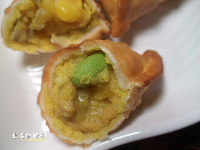 【Curry Fried Triangle】