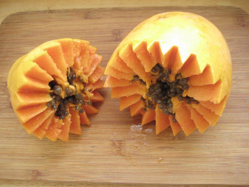 Whitening and Moisturizing Sugar Water - Red Date Papaya Stewed Fresh Milk Cooking Steps