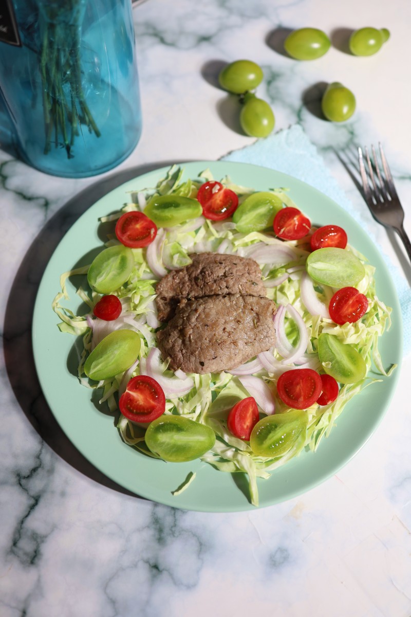 Cabbage Tomato Beef Salad