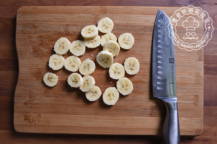 Steps for making Blueberry Banana Baked Oatmeal