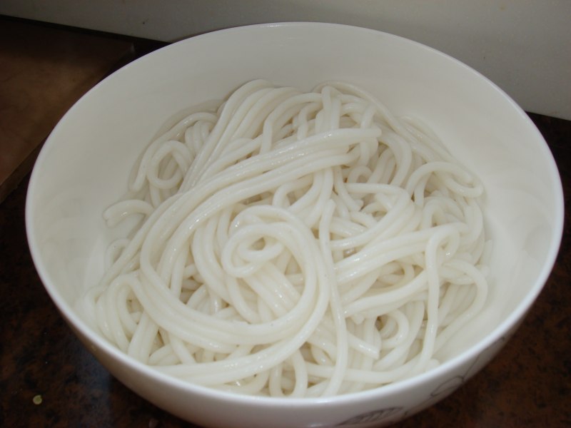 Steps for Making Xiao Guo Rice Noodles