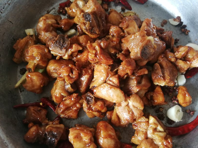 Steps for making Dry-fried Chicken Cubes