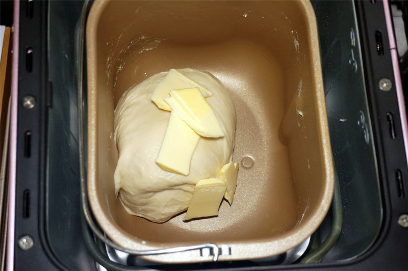 Steps to Make Milk Custard Bread